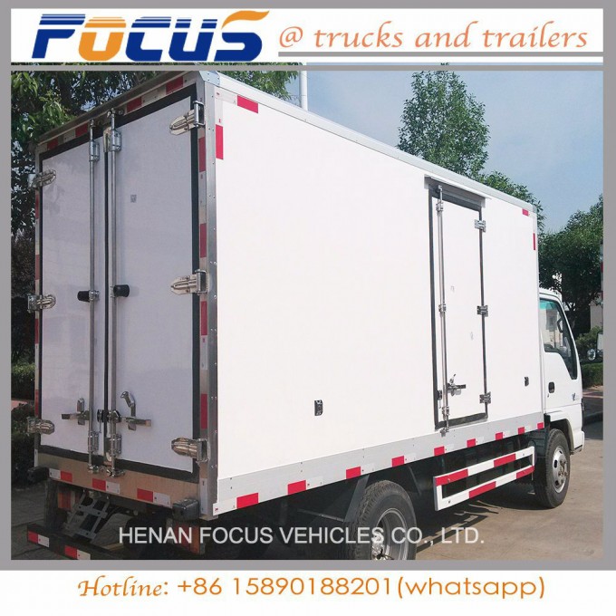 Small Reefer Truck, Refrigerated Carrier with Refrigerated Cooling Van for Ice Cream Image1