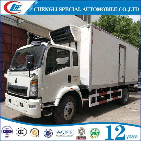 Sinotruk Capacity 10ton Refrigerated Truck for Sale Image1