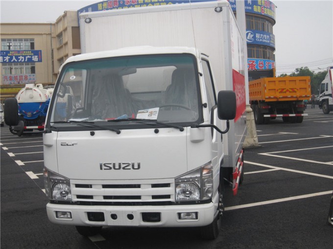 Isuzu Newly 10t 28cbm Seafood Refrigerated Truck for Sale Image1