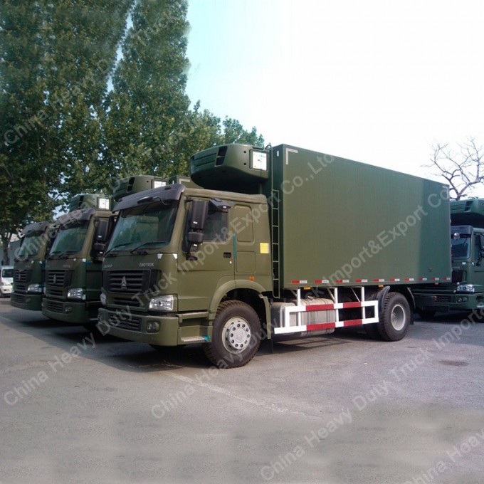 Sinotruk HOWO 4X2 Medium Refrigerated Truck Image1