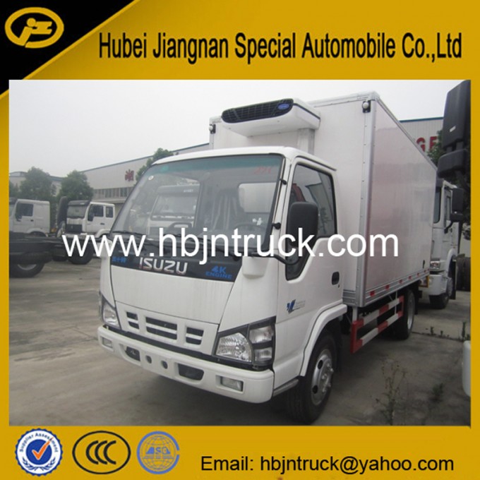 3 Ton Isuzu Refrigerated Truck with Carrier Refrigerated Unit Image1