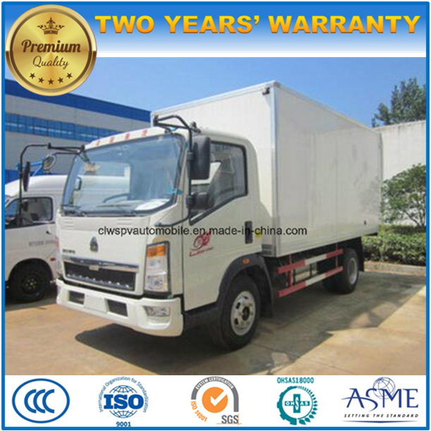 HOWO 4X2 Refrigerated Lorry 5 Tons Food Refresh Truck Image1