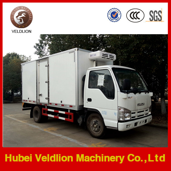 4X2 Isuzu 5t Freezer Food Transport Box Truck Image1