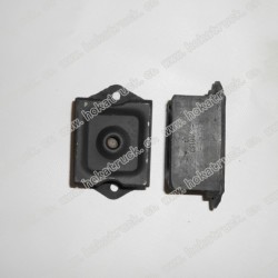 Sinotruk HOWO Truck Engine Parts Front Support Bracket (WG1680590095)