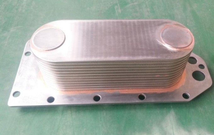Commins Engine Cooler-Diesel Engine 8.9L 6ltaa OE# 5284362 3966365 Image1