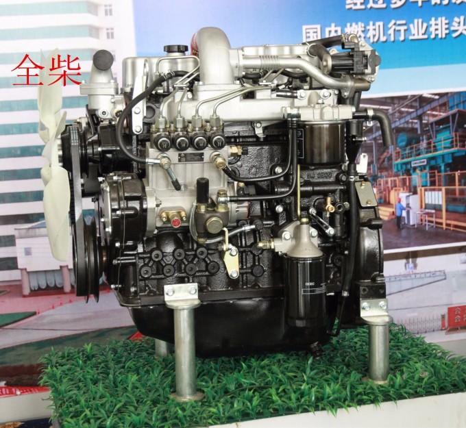 Diesel Engine with Turbocharger for Forklift Truck Image1