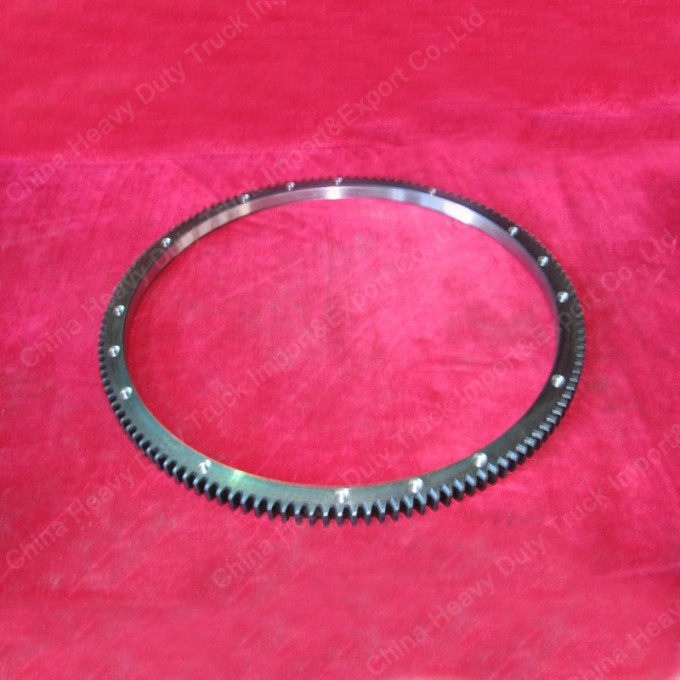 HOWO Heavy Truck Engine Spare Parts Flywheel Ring Gear (Vg2600020208) Image1