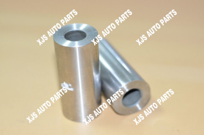 FAW Ca1093k2l2 Piston Pin 1004018-201-0000 Image1