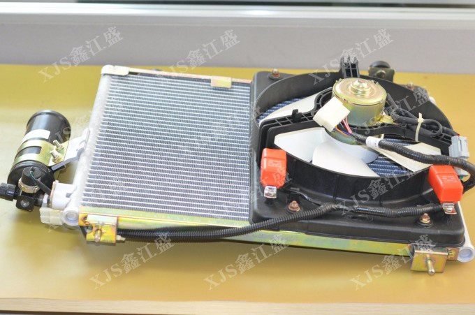 Dfsk K02 Mini Truck Af11-05 EQ1021NF Condensor 8105000-Kh07 Image1