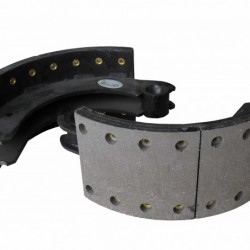Sinotruk HOWO Truck Parts Brake Shoe (AZ9100440018)