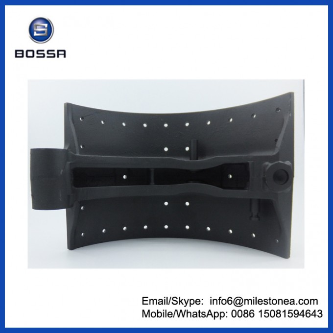 Truck Parts Oil Brake Shoe for Nissan 220 Truck Image1