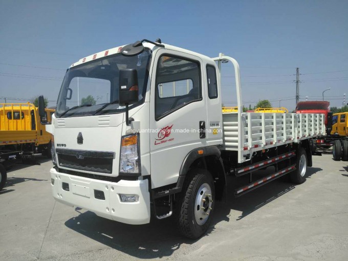 Sinotruk HOWO Mini Truck 6 Wheels with High Weight Capacity Image1