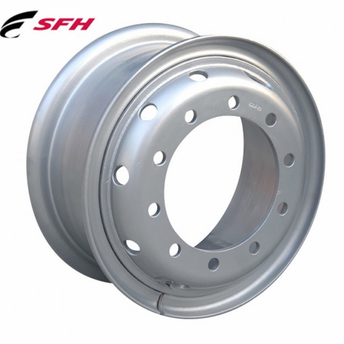 7.00-20 Heavy Duty Truck Wheel Rim and Steel Wheel Image1