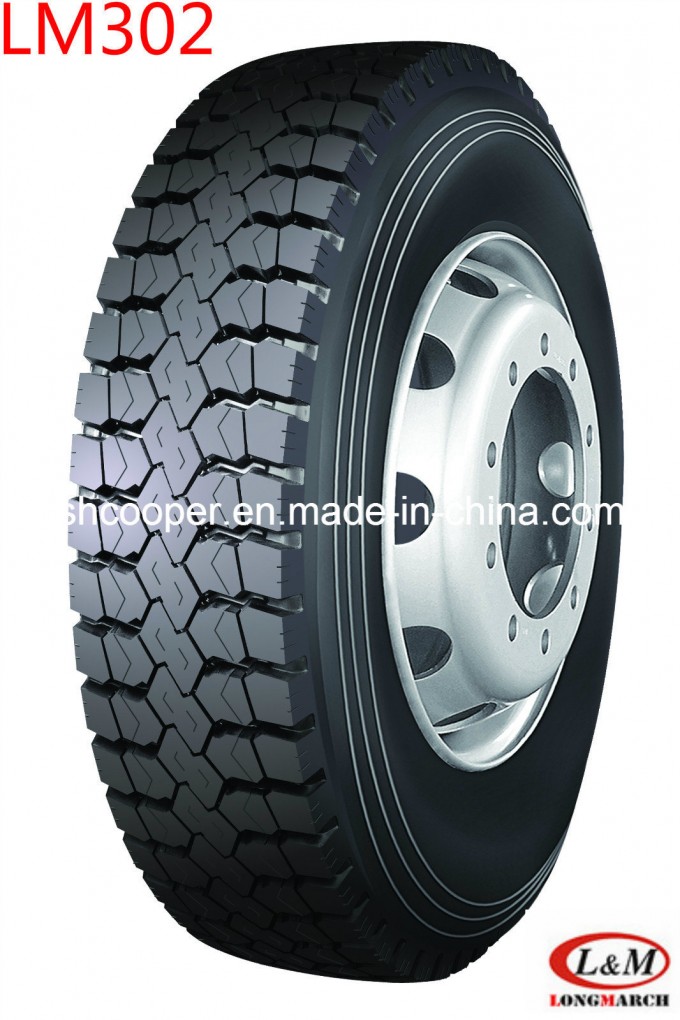 Long March Roadlux 315/80r22.5 Drive Position TBR Radial Truck Tire (LM302) Image1