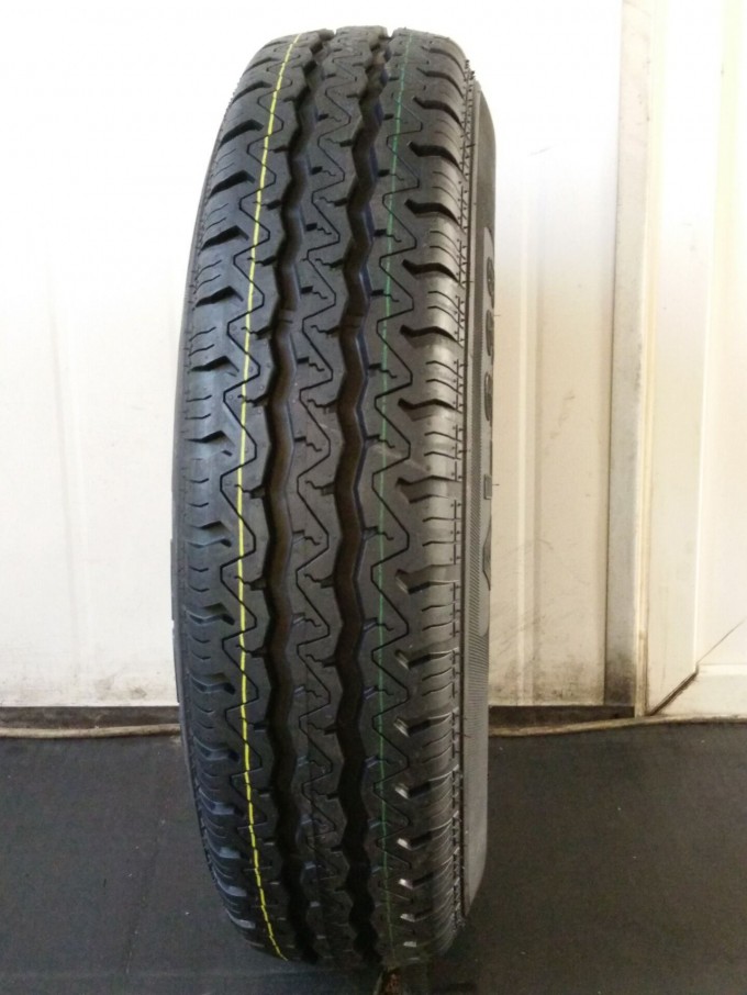 Light Truck Tyre for Middle East Market (550R12 550R13) Image1