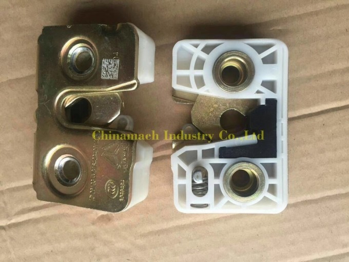 Cabin Door Lock for Sinotruk HOWO Truck Spare Part (Wg1642340012) Image1