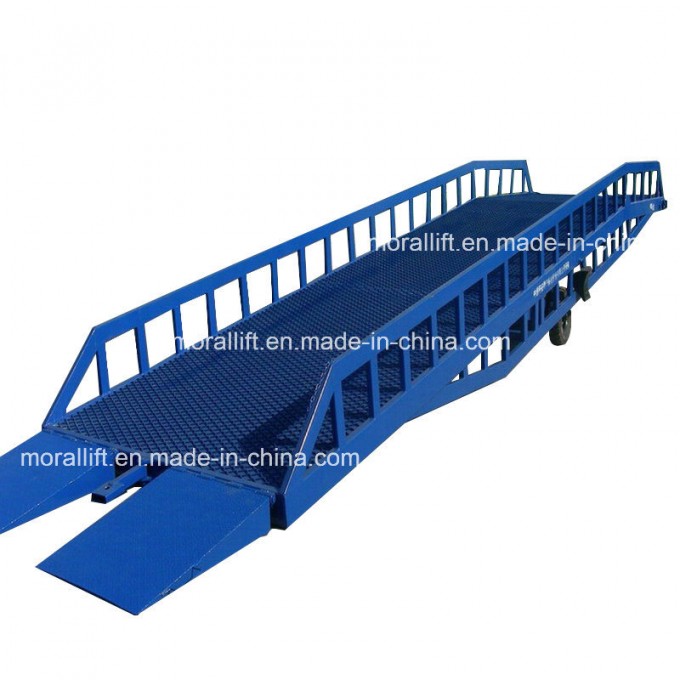 Mobile hydraulic 8ton loading dock ramp for trucks with CE Image1