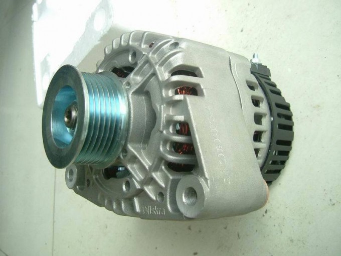 Weichai Wd615 Spare Parts12V Shacman Truck Parts 612600090139 Alternator Image1