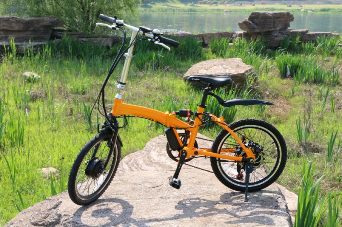250W Small Power Foldable Electric Bicycle with 36V Hub Motor Image1
