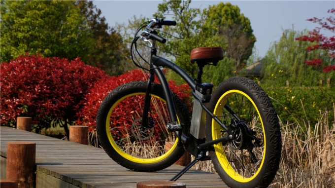 26′′ Cruiser Beach Electric Bike with Good Suspension Image1