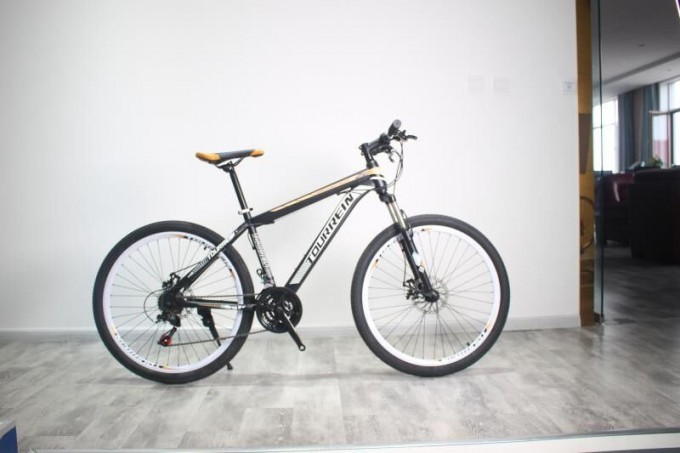 26′′ 21 Speed Steel Frame Mountain Bike for Men Gender Image1