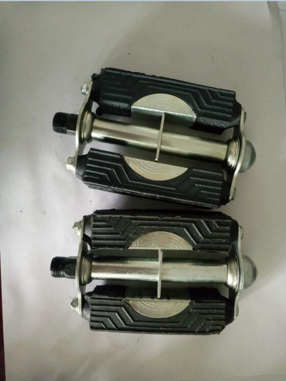 28"Heavy Duty Bicycle Parts Bicycle Pedal Image1