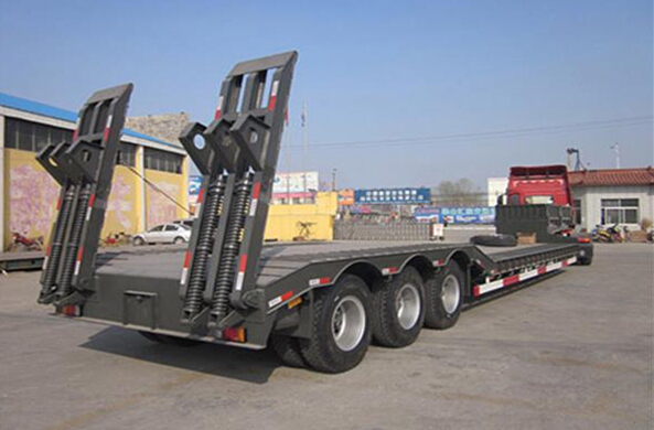 Low Bed Semi Trailer Image1