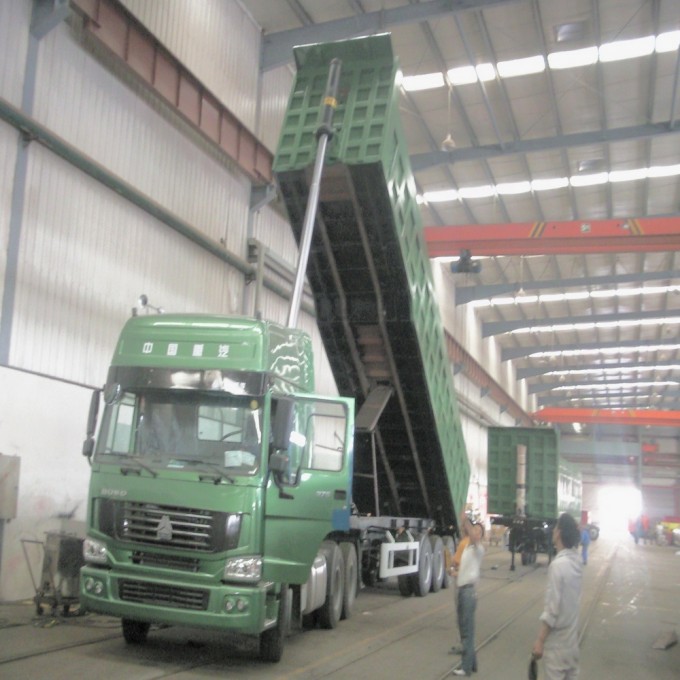 China 80ton Rear Dump Tipper Semi Truck Trailer for Sale Image1