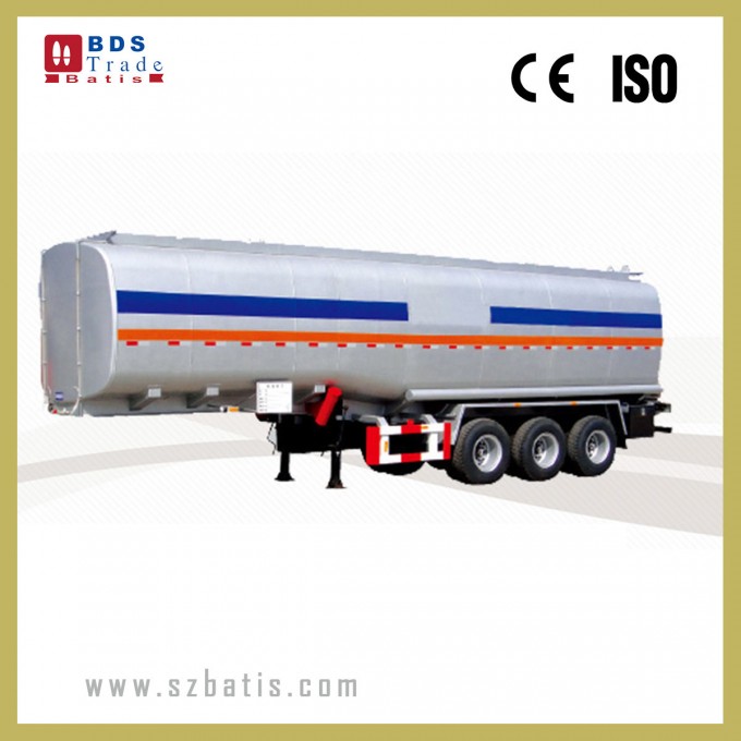 50 M3 Oil Tank Truck Trailer Carbon Steel Tanker Trailer 3 Axles Fuel Transporting Semi Trailer Image1