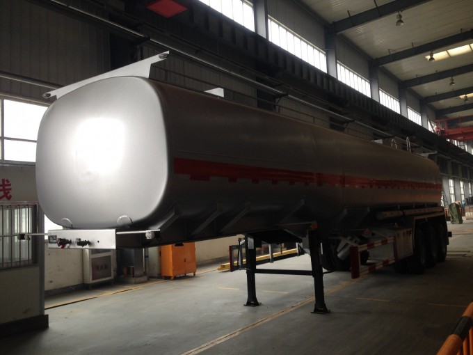 40cbm 3 Axles Fuel Truck Trailer with Good Price Image1