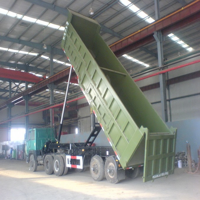 3 Axle 40t Rear Dump Truck Trailer Tipper Semi Trailer Image1