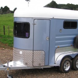 2-Horses Angle Load Float Trailer Standard