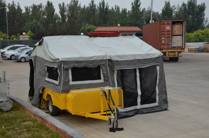 Australia Popular Hard Floor off Road Camper Trailer (HLT04) Image1