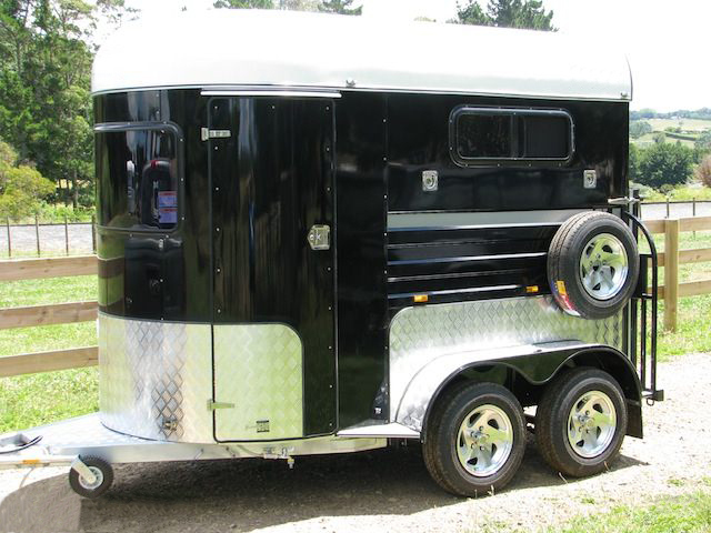 2 Horses Straight Load Standard Float Trailers Image1
