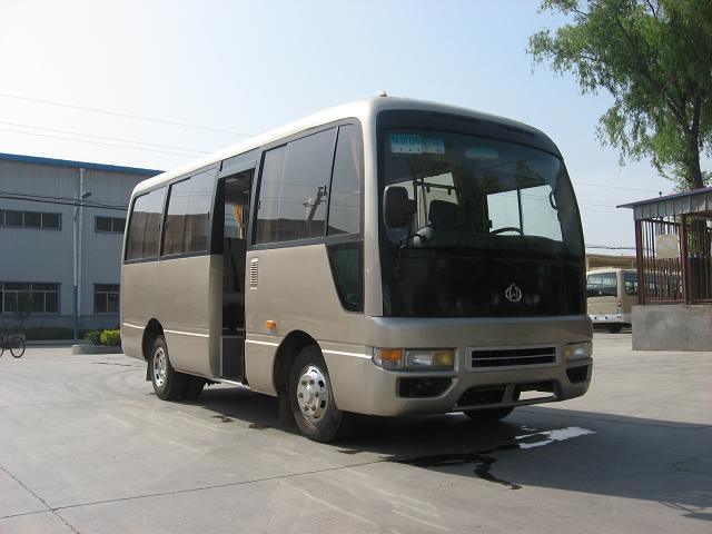 Commercial Bus Image1