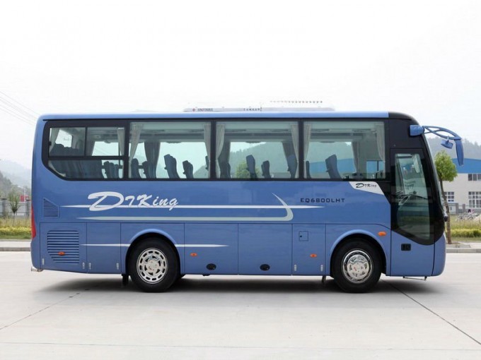 Small Coach Bus 19-24 Seats Image1