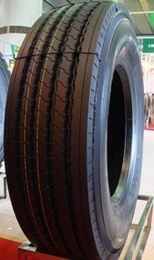 Commercial Truck and Bus Trailer Tire 215/75r17.5 225/70r19.5 235/75r17.5 245/70r17.5 for TMR Feedmi Image1