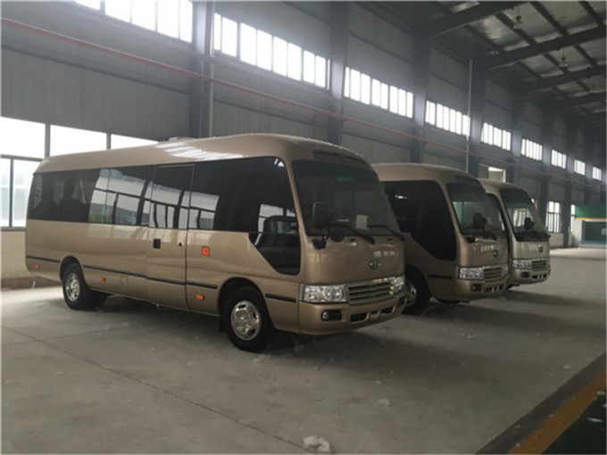 Year 2013-2014 Stock Buses to Sale Image1