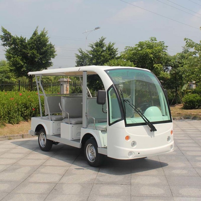 New Energy 8 Passengers Electric Sightseeing Mini Bus (DN-8F) Image1