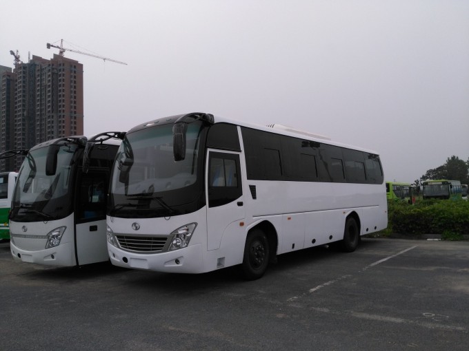 11.4m Tourist Bus with 47-55 Seats LHD/Rhd Coach for Sale Image1