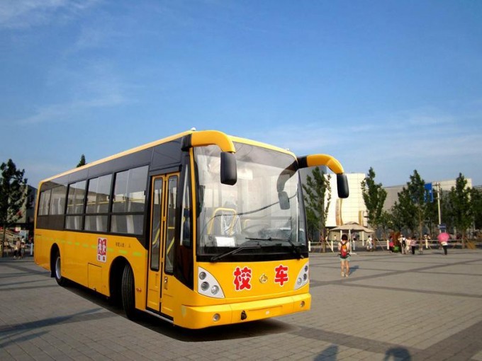 Changan Brand 56-74 Seat School Bus Image1