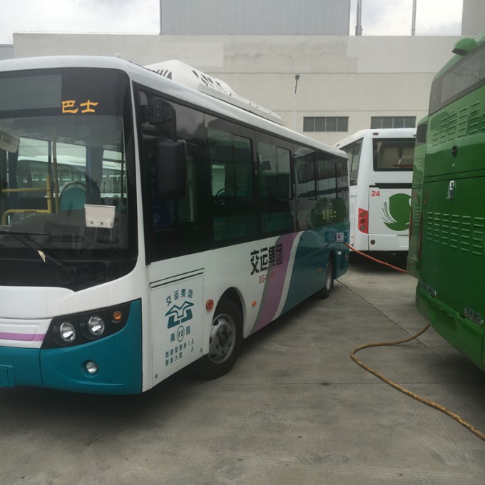 Classic Tourist Bus Electric Bus with 8m Body Image1
