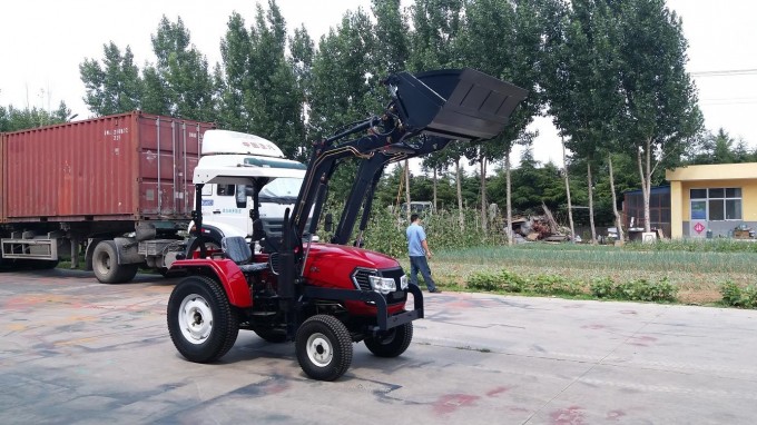 25HP 4WD Mini Farm Tractor for Sale Image1