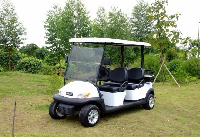 4 Seater Electric Golf Cart Image1
