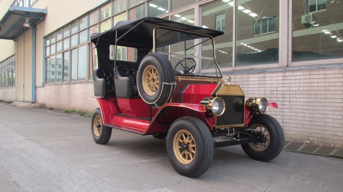 Latest High-End Model T Car Electric Passenger Golf Carts Image1