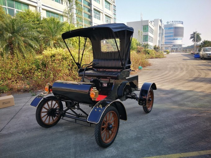 Yatian Retro Power-Driven Golf Electric Mini Cart Image1