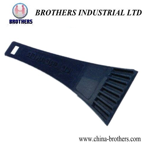 Direct Factory Ice Scraper with Brush Image1
