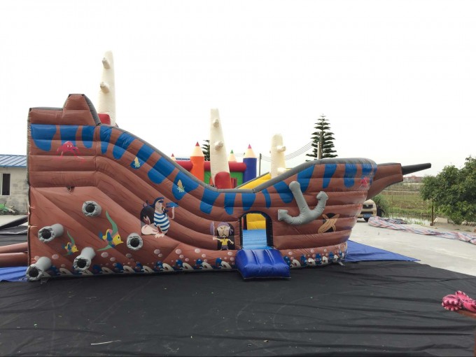 2016 New Arrival Hot Inflatable Pirate Boat for Kids Image1