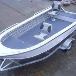 Aluminum and Fiberglass Fishing Boats