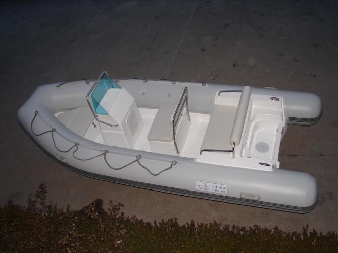 Fiberglass Inflatable Rib Boat with Console CE Image1